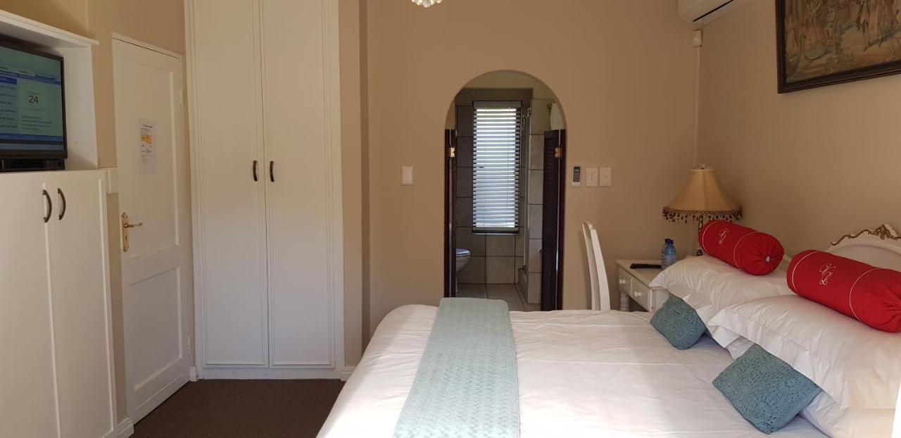 Villa Lugano Guesthouse Johannesburg Bagian luar foto